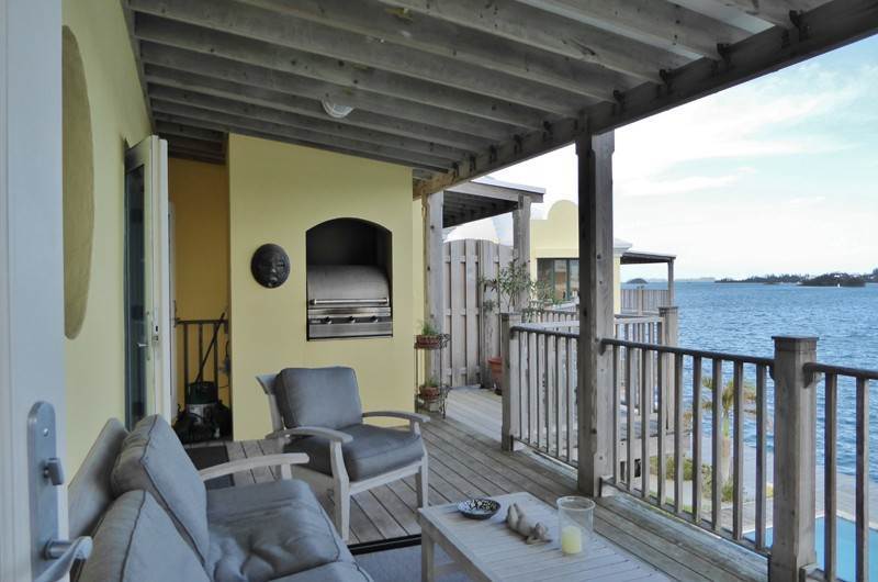 3. Condo / Townhouse / Flat for Sale at The Wharf Unit 17 1 Harbour Road Paget Parish, PG01 Bermuda