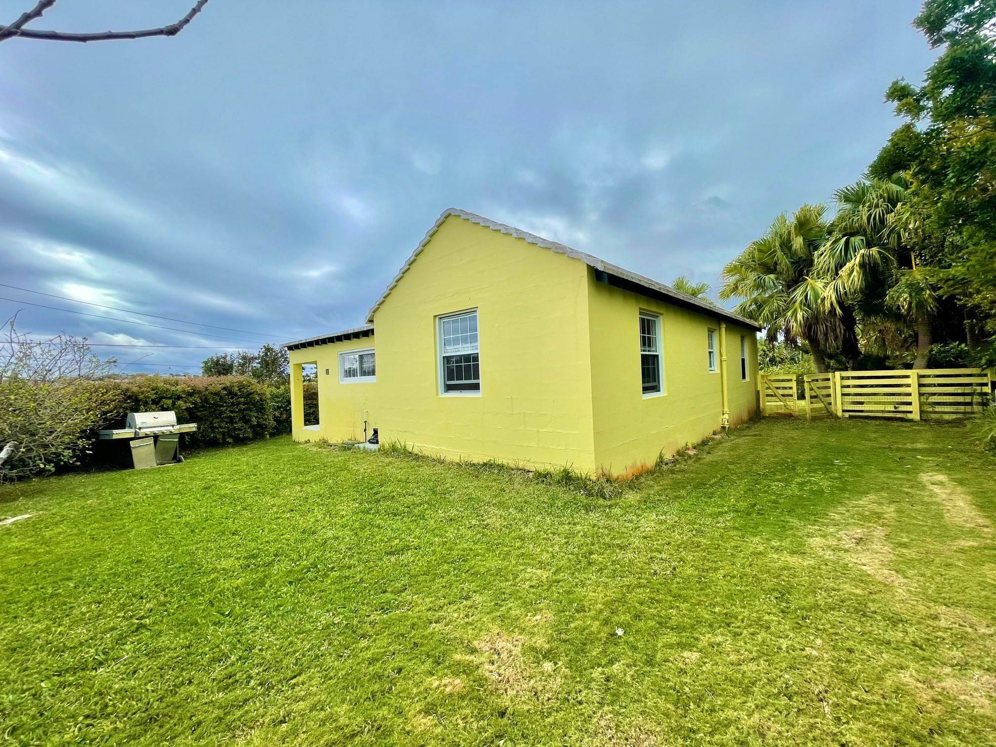 13. House for Sale at Dew Drop Inn 40 Hinson Island Paget Parish, PG01 Bermuda