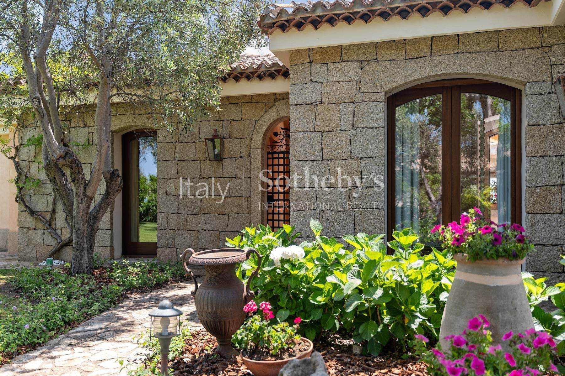 38. Single Family Homes for Sale at Beautiful independent villa with sea view Porto Cervo, Sassari Italy