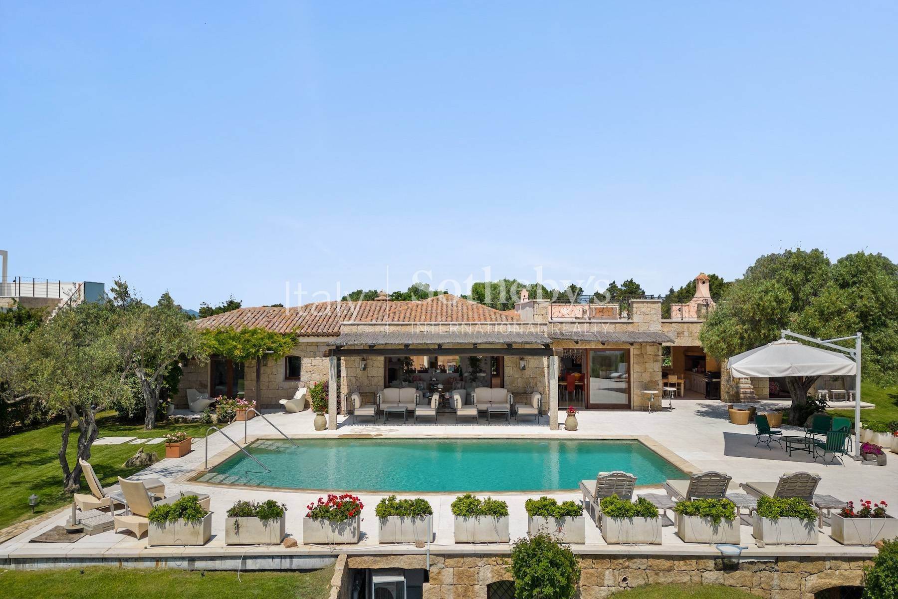 28. Single Family Homes for Sale at Beautiful independent villa with sea view Porto Cervo, Sassari Italy